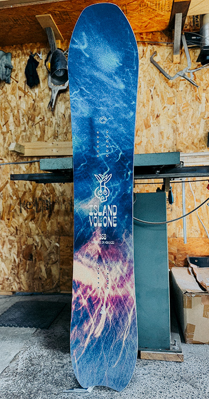 Volume One | Island Snowboards | ニセコ北海道